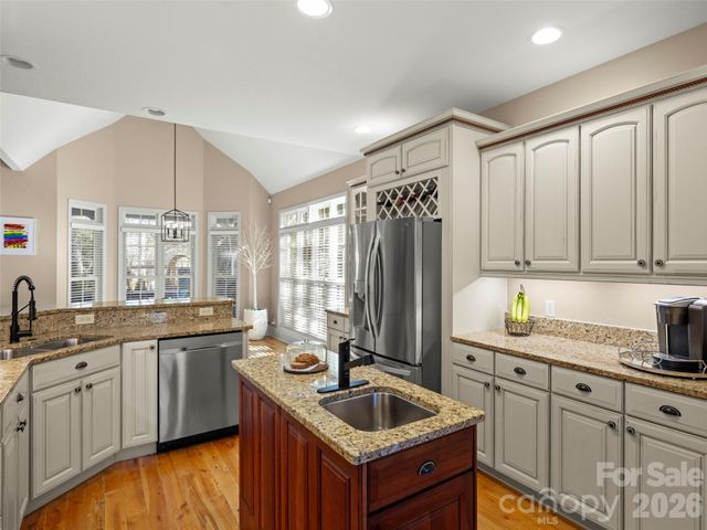 47 Ledgestone Drive, Fairview, NC 28730