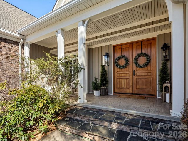 47 Ledgestone Drive, Fairview, NC 28730