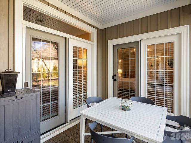 47 Ledgestone Drive, Fairview, NC 28730