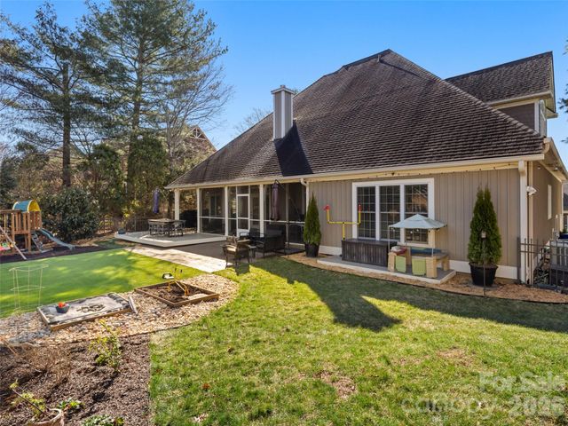 47 Ledgestone Drive, Fairview, NC 28730