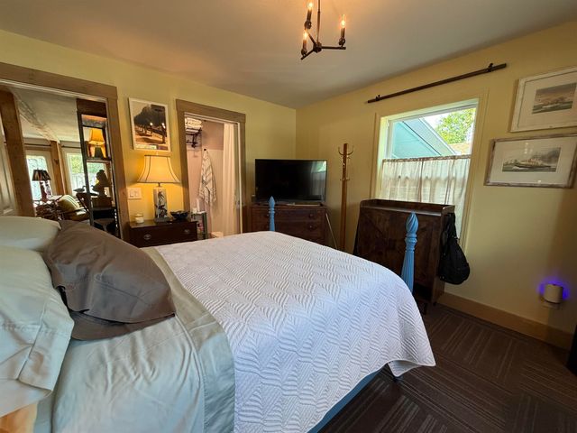 22 Marble Street, Brandon, VT 05733