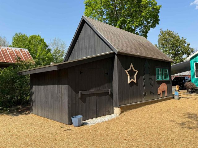 22 Marble Street, Brandon, VT 05733