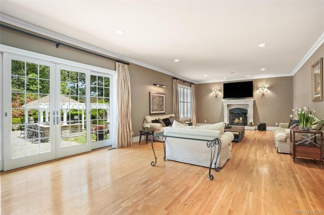 4 Hageman Court, Katonah, NY 10536