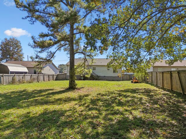 225 Eagle Blvd, Shelbyville, TN 37160