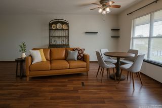 911 Vance Jackson Rd Apt 203J, San Antonio, TX 78201