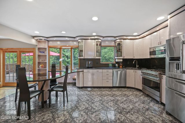 55 Manor Drive, Marlboro, NJ 07746