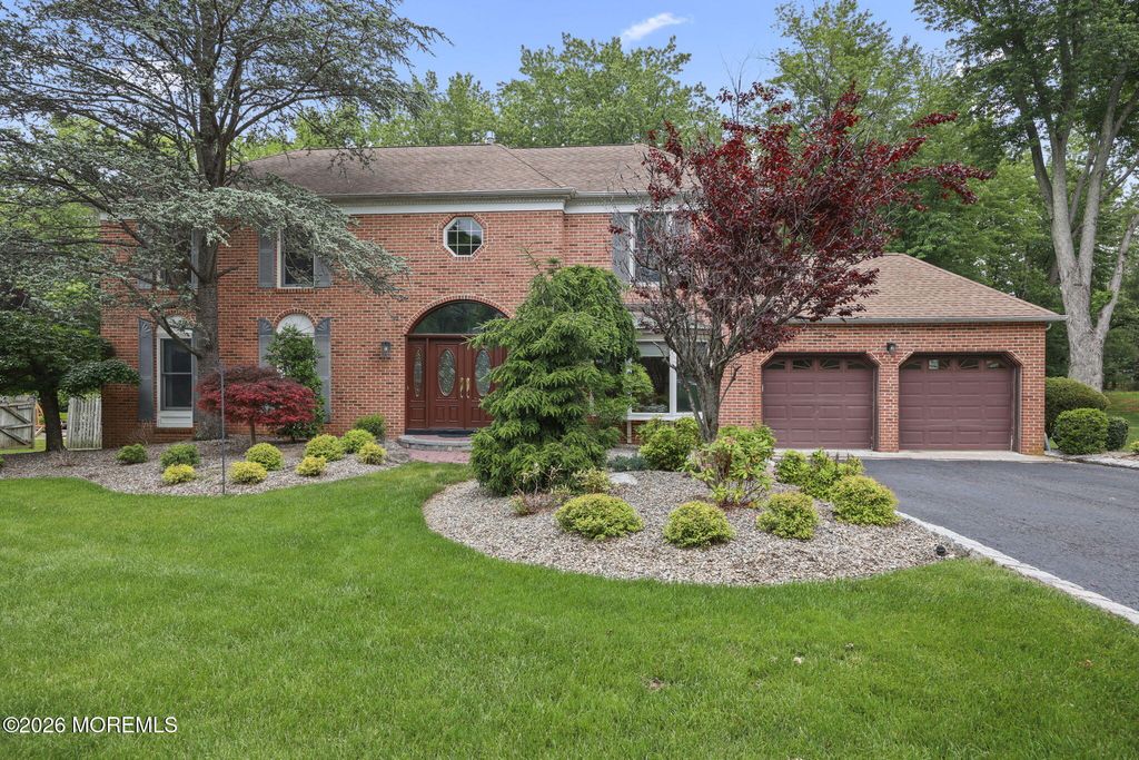 55 Manor Drive, Marlboro, NJ 07746