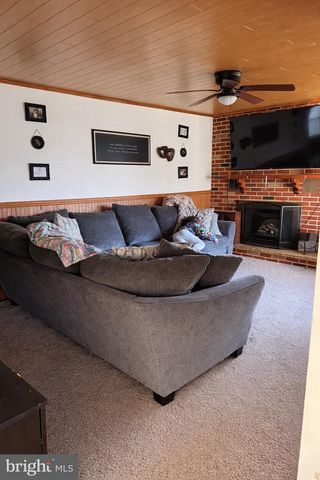 121 QUEEN ST, Reedsville, PA 17084