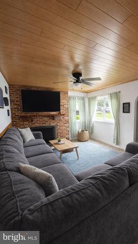 121 QUEEN ST, Reedsville, PA 17084