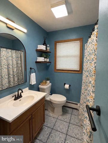 121 QUEEN ST, Reedsville, PA 17084