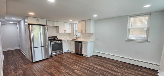 2444 N 78th Avenue G, Elmwood Park, IL 60707