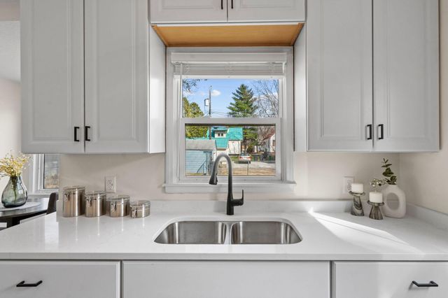 3214 Dupont Avenue N, Minneapolis, MN 55412