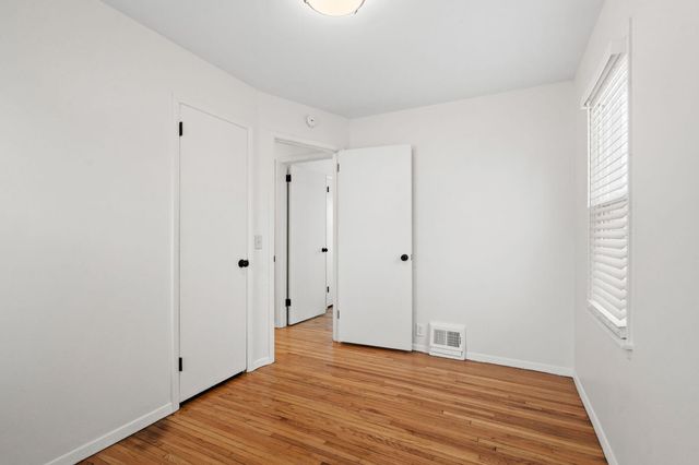 3214 Dupont Avenue N, Minneapolis, MN 55412