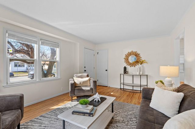 3214 Dupont Avenue N, Minneapolis, MN 55412