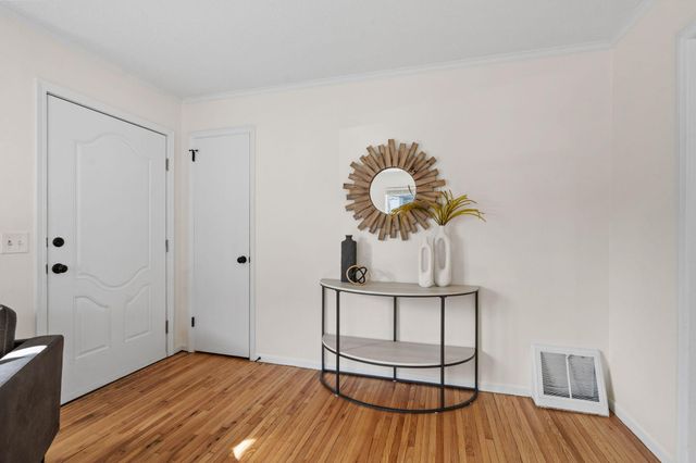 3214 Dupont Avenue N, Minneapolis, MN 55412