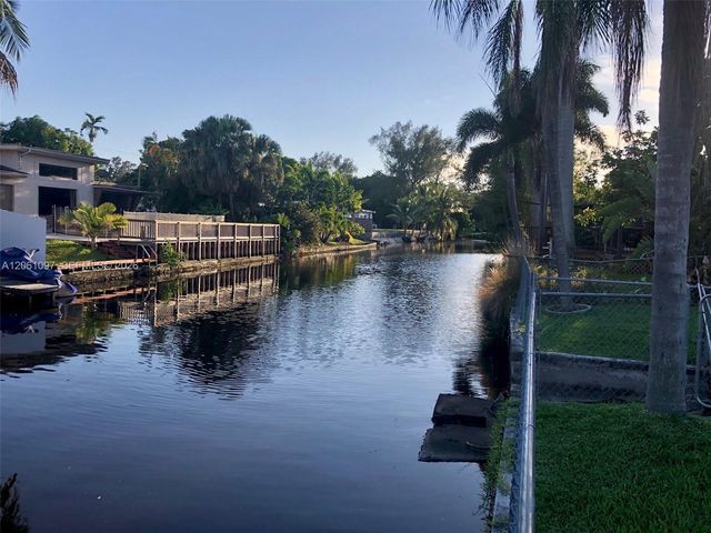 2560 NE 200th St 0, Miami, FL 33180