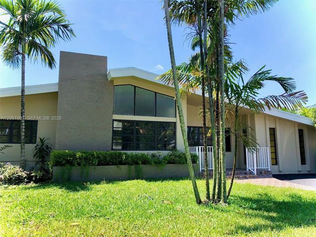 2560 NE 200th St 0, Miami, FL 33180
