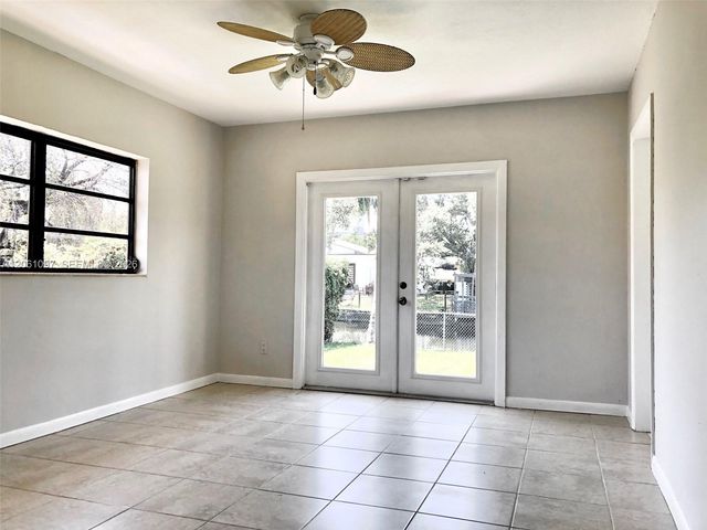 2560 NE 200th St 0, Miami, FL 33180
