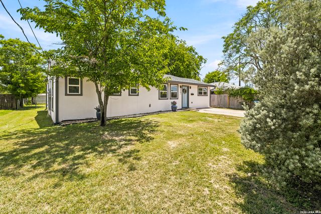 315 MIMOSA ST, Kerrville, TX 78028
