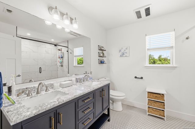 315 MIMOSA ST, Kerrville, TX 78028