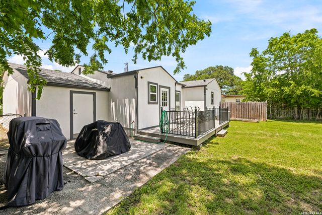 315 MIMOSA ST, Kerrville, TX 78028