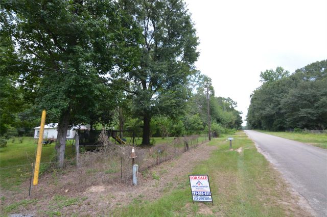 1120 Cherry Creek Drive, Shepherd, TX 77371