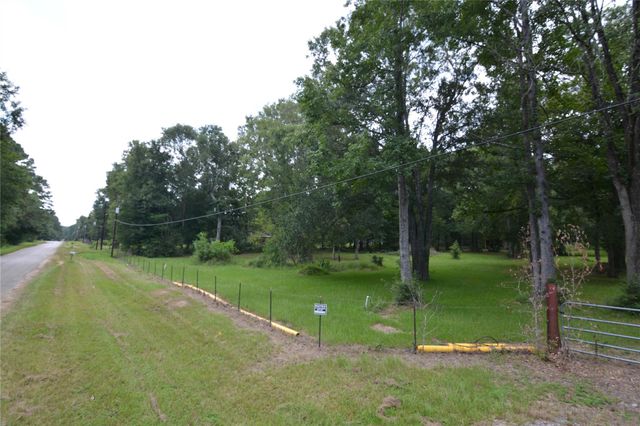 1120 Cherry Creek Drive, Shepherd, TX 77371