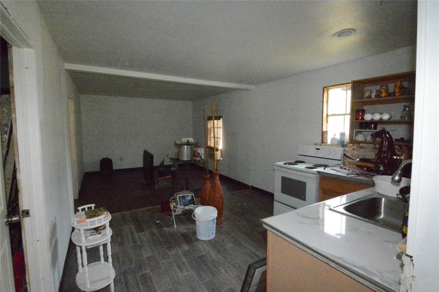 1120 Cherry Creek Drive, Shepherd, TX 77371