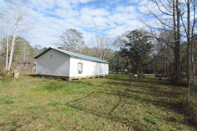 1120 Cherry Creek Drive, Shepherd, TX 77371