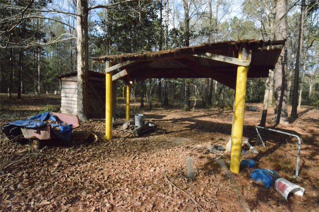 1120 Cherry Creek Drive, Shepherd, TX 77371