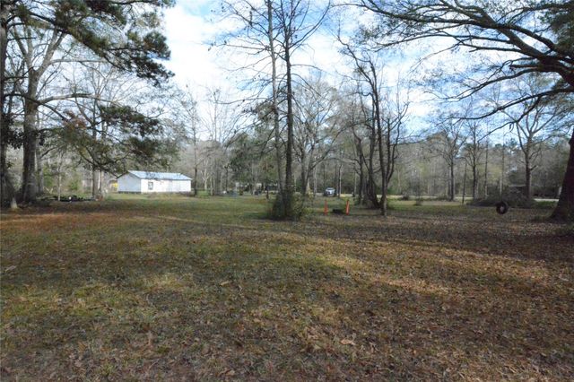 1120 Cherry Creek Drive, Shepherd, TX 77371