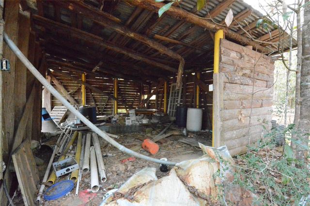 1120 Cherry Creek Drive, Shepherd, TX 77371