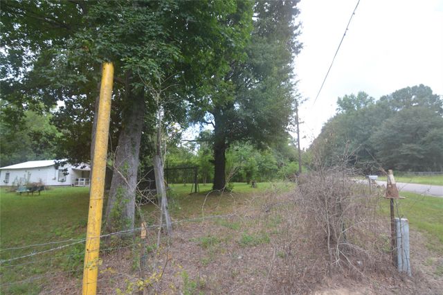 1120 Cherry Creek Drive, Shepherd, TX 77371