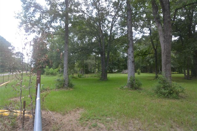 1120 Cherry Creek Drive, Shepherd, TX 77371