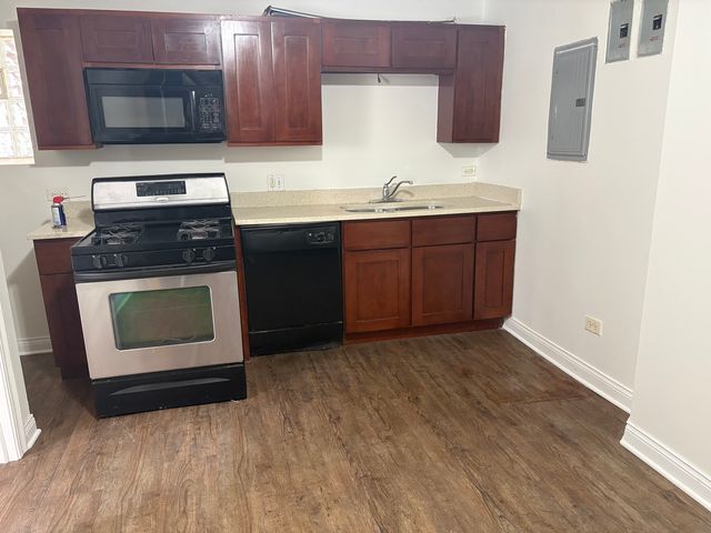 2822 W Flournoy Street GARDEN, Chicago, IL 60612