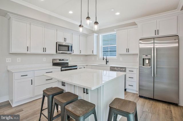 1316 JUNIPER ST, Shady Side, MD 20764