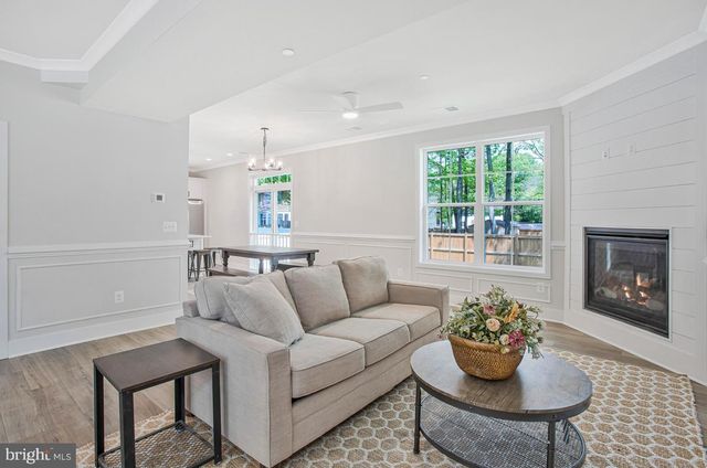 1316 JUNIPER ST, Shady Side, MD 20764