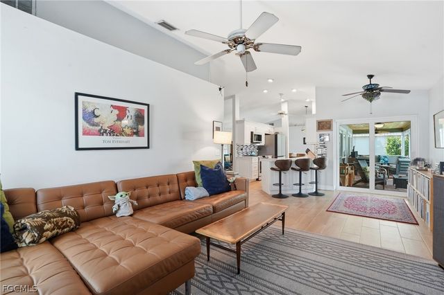 1225 SW 34th TER, Cape Coral, FL 33914