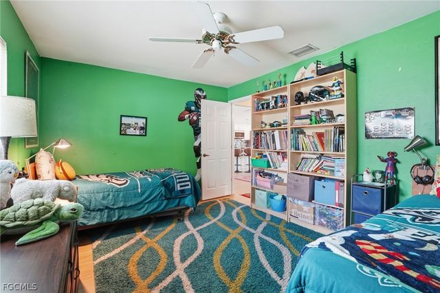 1225 SW 34th TER, Cape Coral, FL 33914