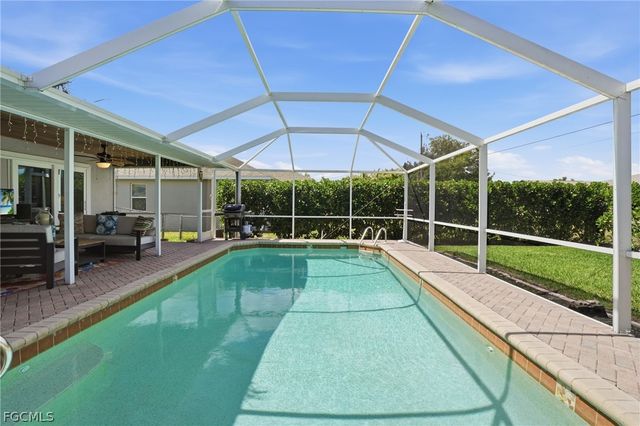 1225 SW 34th TER, Cape Coral, FL 33914