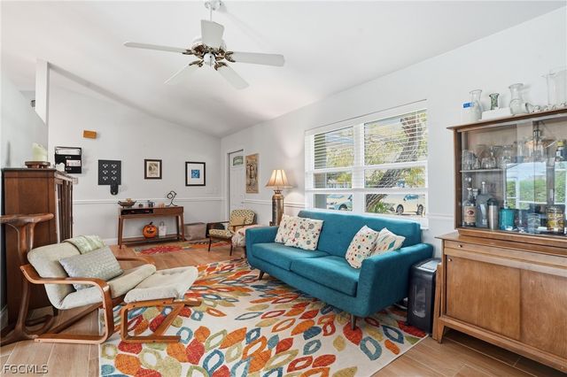 1225 SW 34th TER, Cape Coral, FL 33914