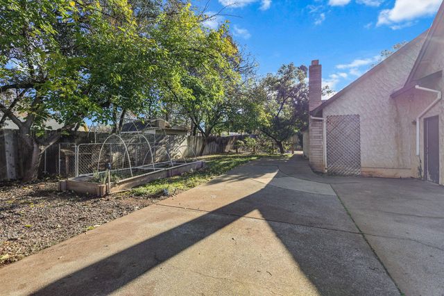 2795 Carolee Court, Redding, CA 96002