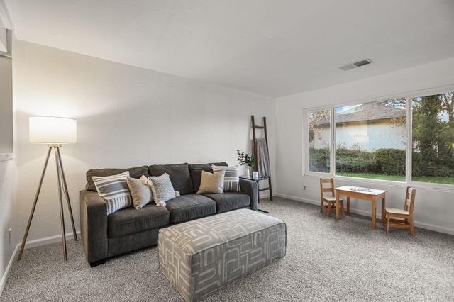 2795 Carolee Court, Redding, CA 96002