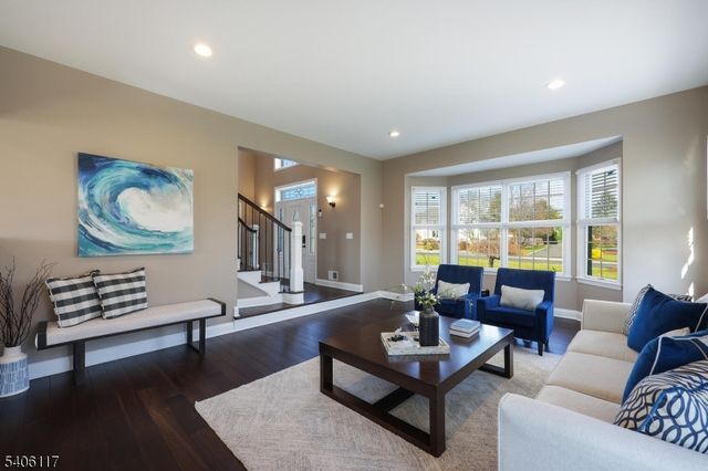 26 Davenport Way, Hillsborough Twp., NJ 08844