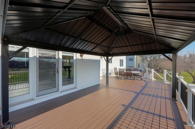 26 Davenport Way, Hillsborough Twp., NJ 08844