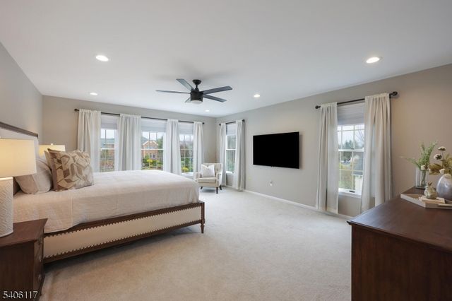 26 Davenport Way, Hillsborough Twp., NJ 08844