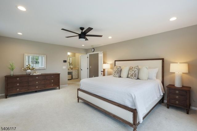 26 Davenport Way, Hillsborough Twp., NJ 08844