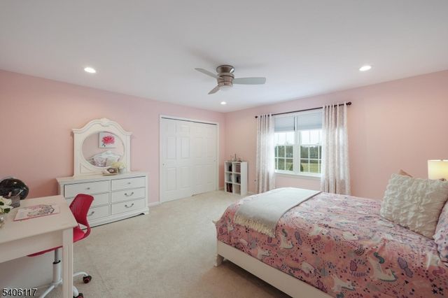 26 Davenport Way, Hillsborough Twp., NJ 08844