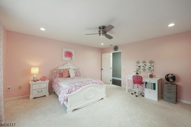 26 Davenport Way, Hillsborough Twp., NJ 08844