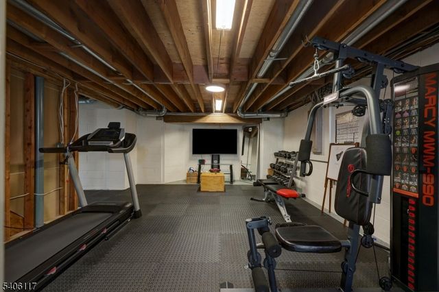 26 Davenport Way, Hillsborough Twp., NJ 08844